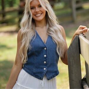Denim v neck top vest